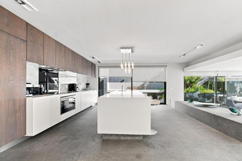 6 Bedroom Property for Sale in Camps Bay Western Cape